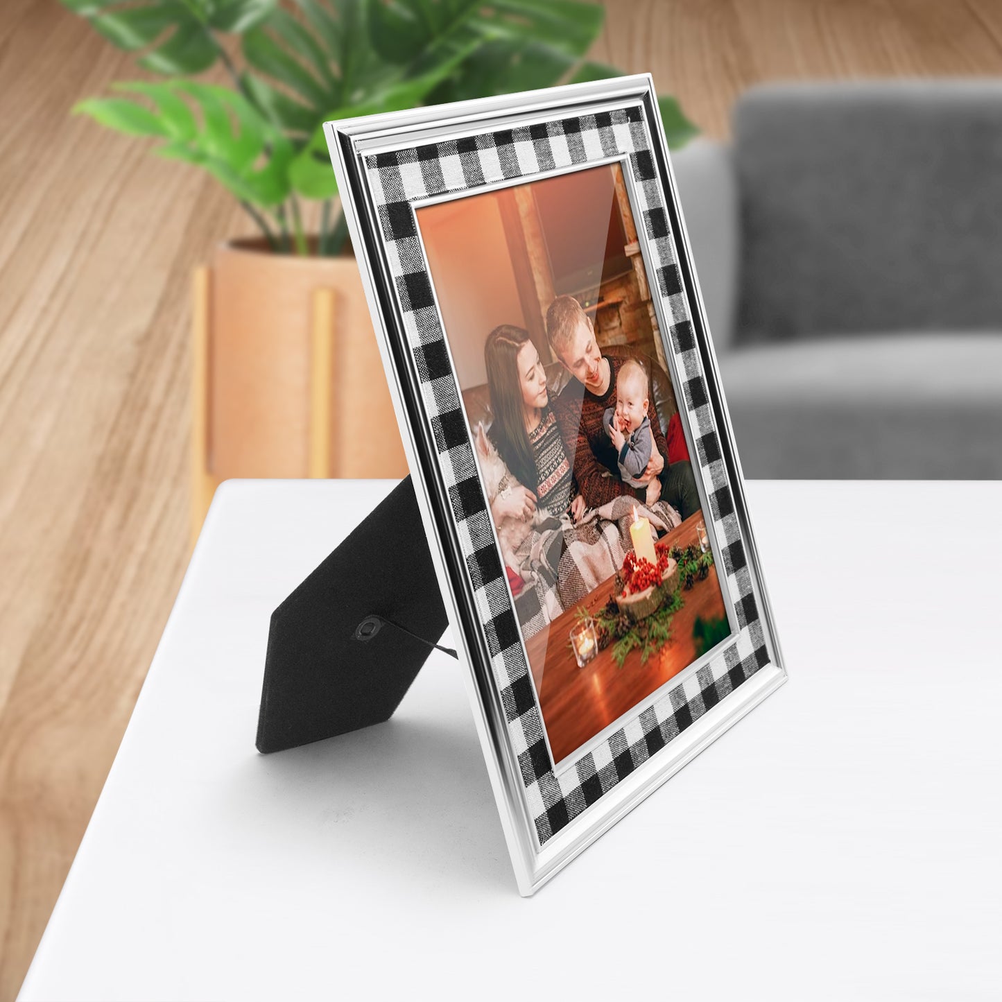 LARAINE Metal Picture Frame Christmas Style 5x7-Checkered Pattern White Black